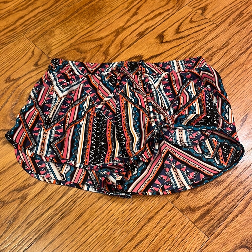 Aqua Woman’s Printed Shorts Size XS